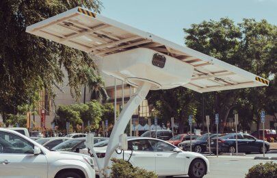 Carregador para eventos: pare de improvisar e entregue energia de verdade