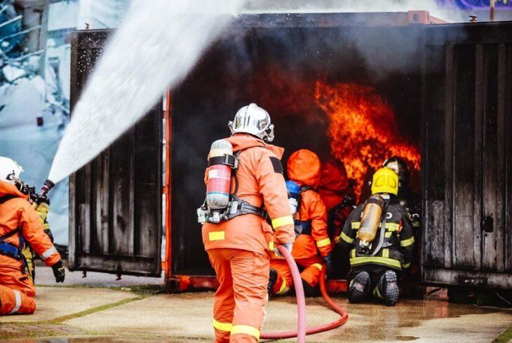 Vantagens e Desvantagens de Contratar Bombeiro para Eventos