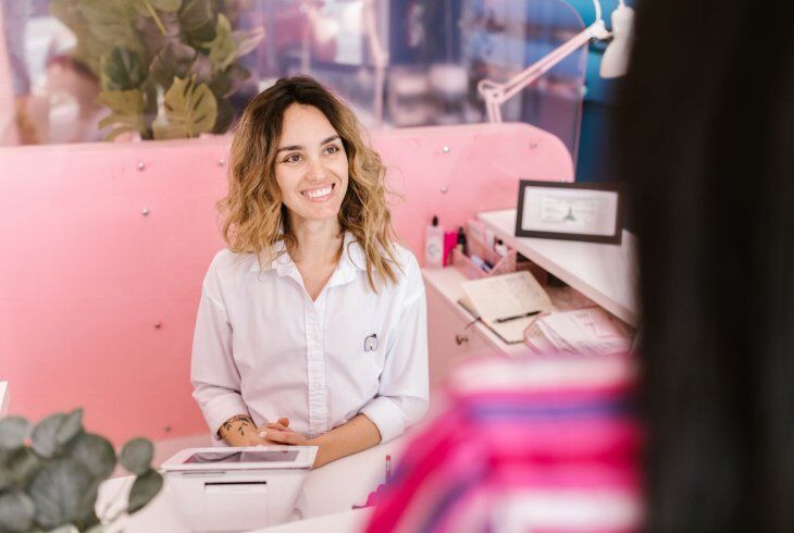 Guia estratégico - Recepcionista para eventos: do básico ao avançado